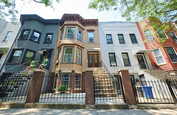 Sold by Keller Williams Realty Landmark II | media 1