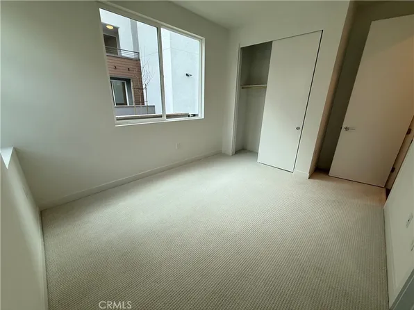 693 S Lyon St #693, Santa Ana, CA 92705