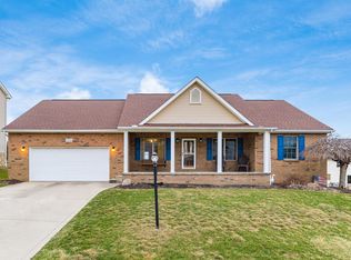 1325 Eastwood Dr, Circleville, OH 43113