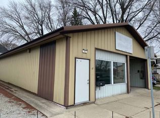 605 S 1st St, Watertown, WI 53094