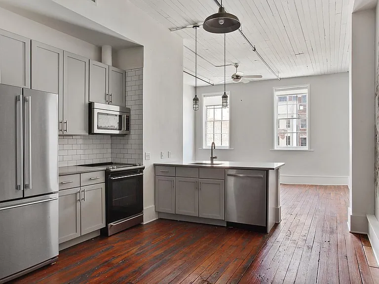 108 W Broughton St #2A — Photo 9