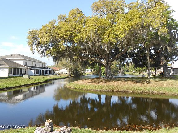 2nd image of 1602 Deer Springs Rd