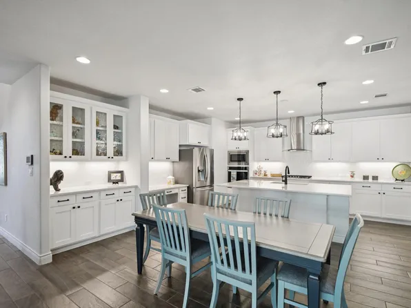 804 Indian Hawthorne Dr, Georgetown, TX 78628