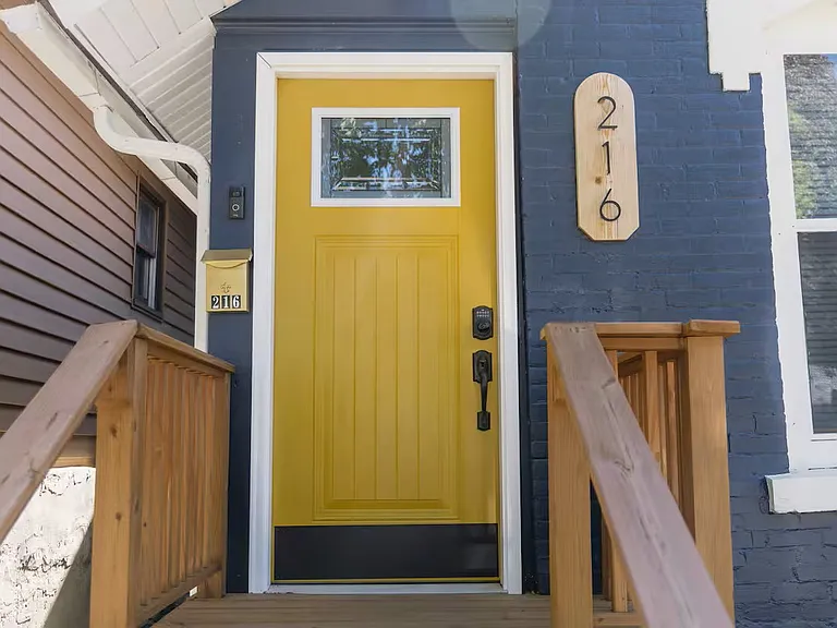 216 Liberty St — Photo 5