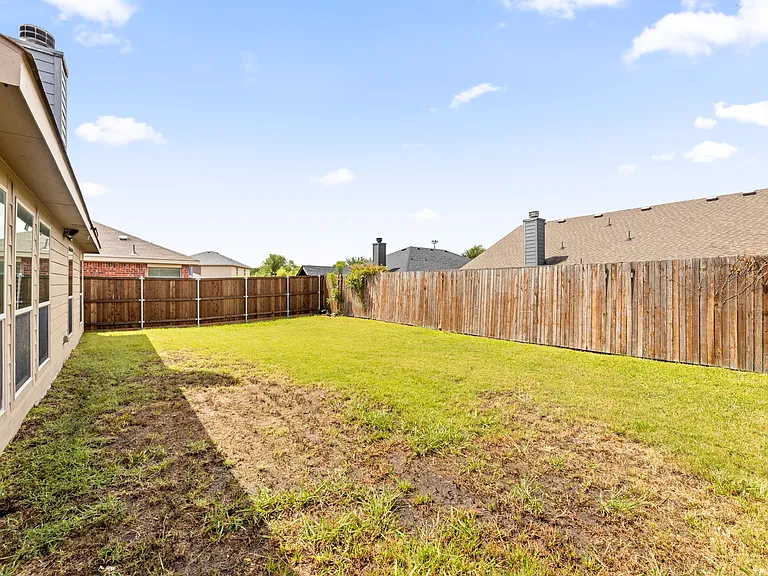 1011 Meadow Green Ct — Photo 27