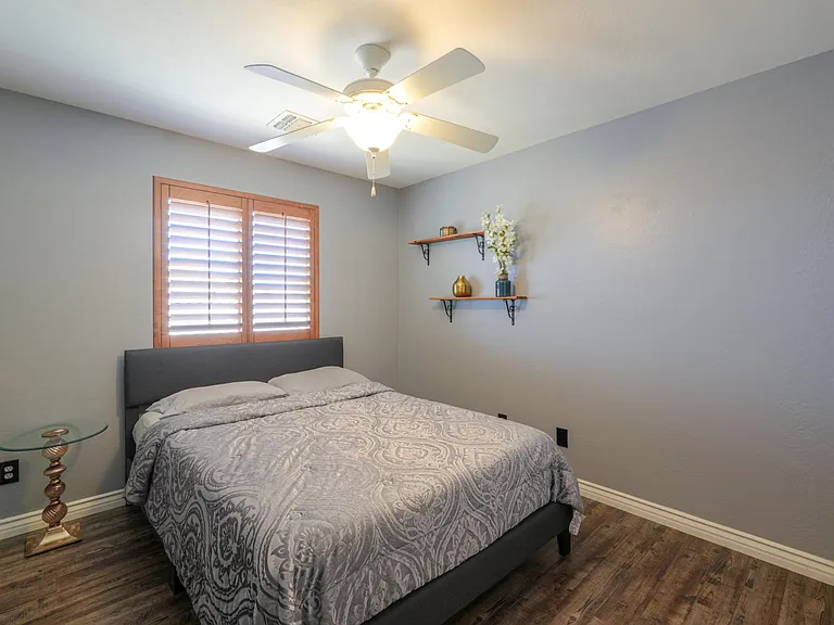 204 S La Amador Trl — Photo 23