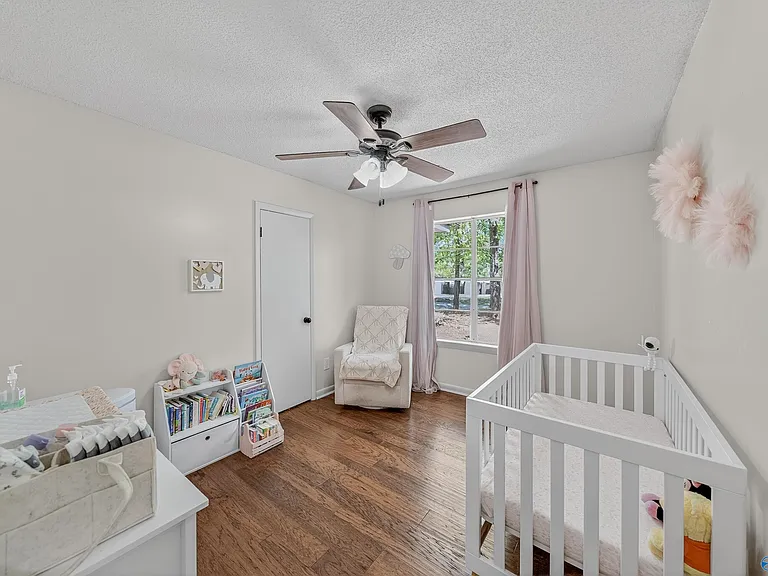 124 W Emert Rd — Photo 13