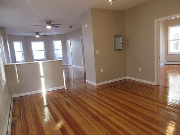 4th image of 246-248 Mount Pleasant St