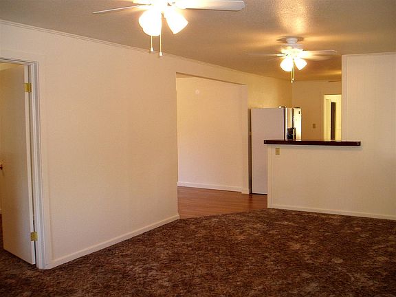 4th image of 89 Redberg Ave