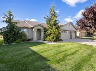 2852 Crosswater Loop, Richland, WA 99354