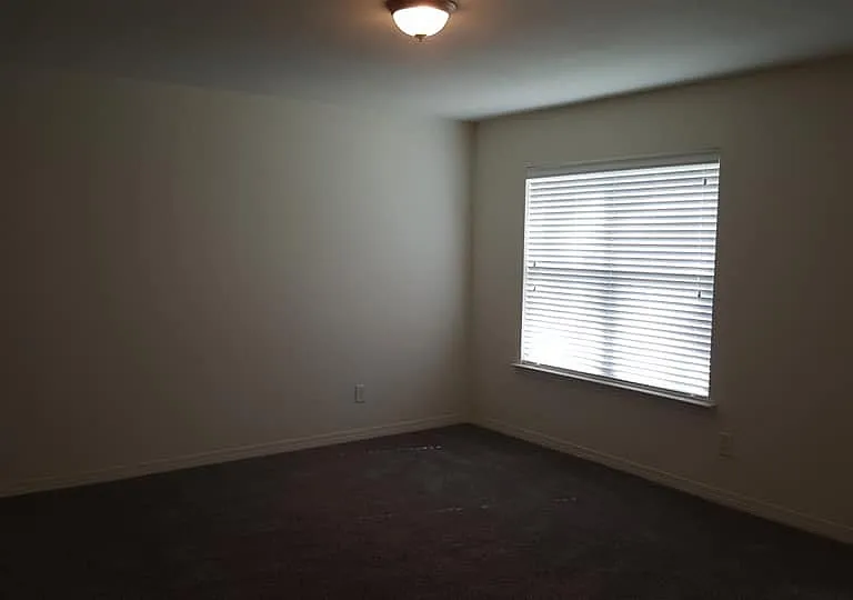 12747 Westbrook Dr — Photo 11
