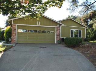 11 Doolin Ct, Pinole, CA 94564