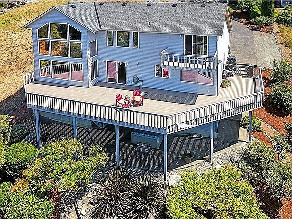 3rd image of 2198 Bay Vista Ln