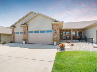 5439 S Salvation Pl, Sioux Falls, SD 57108