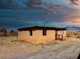 5 Cuchilla Rd, Ranchos De Taos, NM 87557