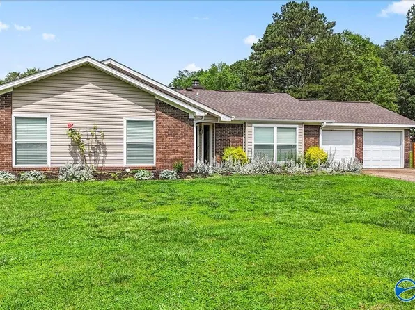 329 Ohara Dr, Albertville, AL 35950