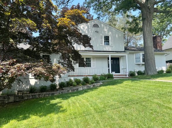 36 Oak St