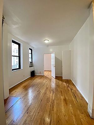 3rd image of 202 Thompson St #7A