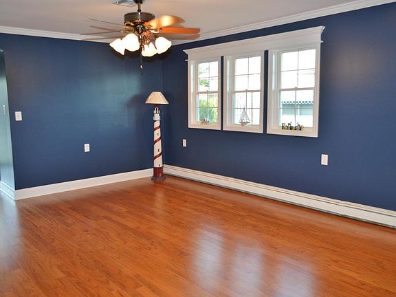 5th image of 16 Salerno Ct