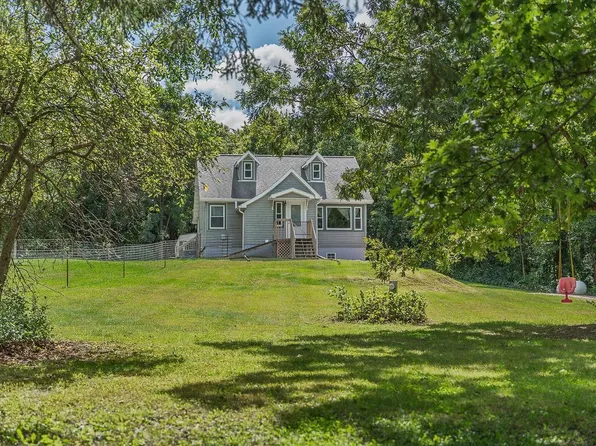 S3052 E Fox Hill Road, Baraboo, WI 53913