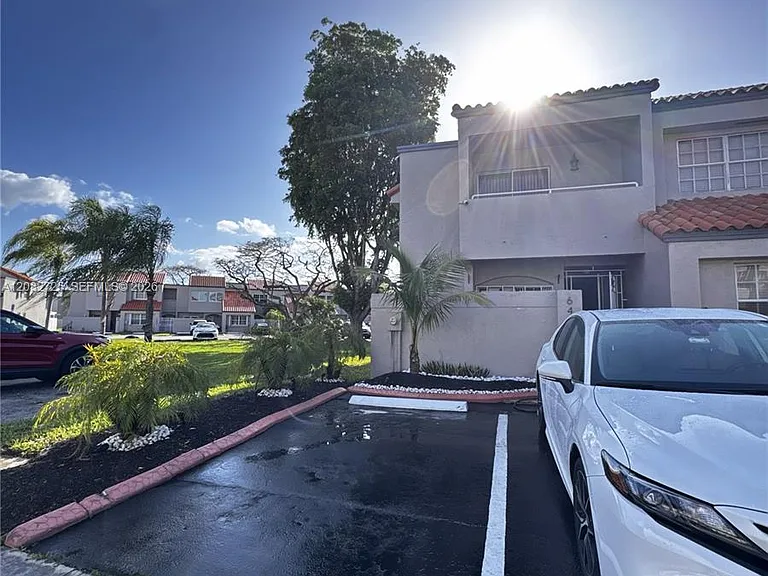 6475 SW 129th Ave — Photo 1