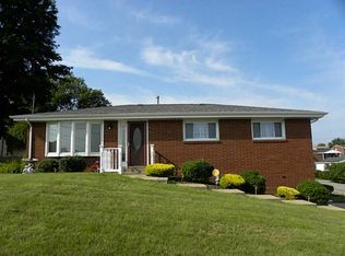 1004 McGovern Rd, Houston, PA 15342