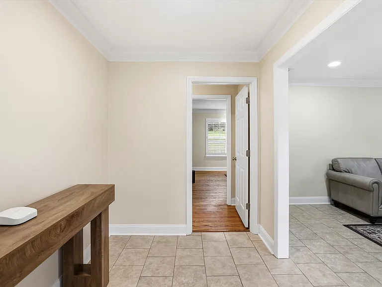 3456 Mahoney Dr — Photo 4
