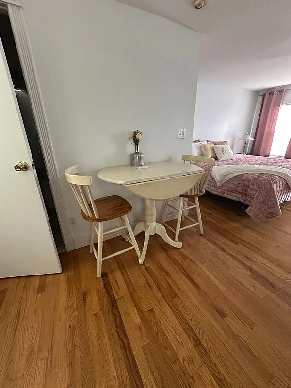 Building Photo - 122 Pulteney St #8