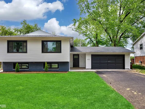 907 Bowling Green Dr, Homewood, IL 60430