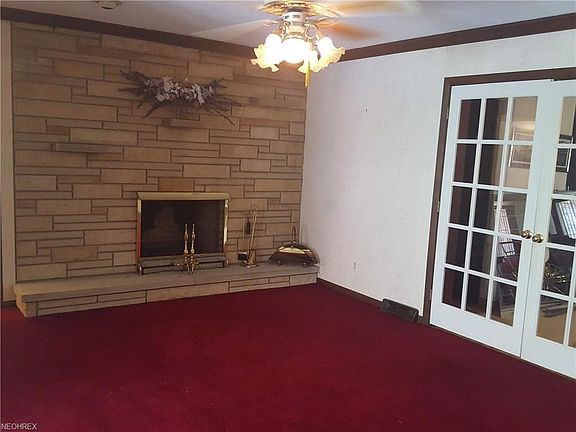 4th image of 29787 Arthur Ave