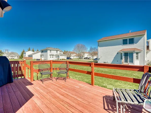 480 Nadine Dr, Webster, NY 14580