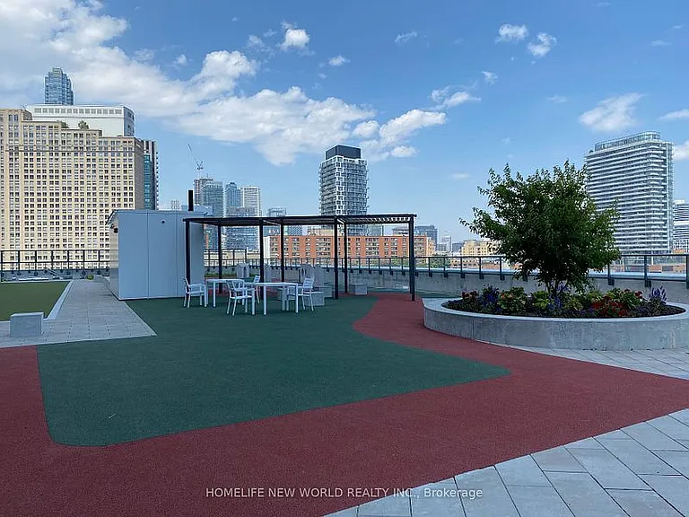 28 Freeland St #808 — Photo 25