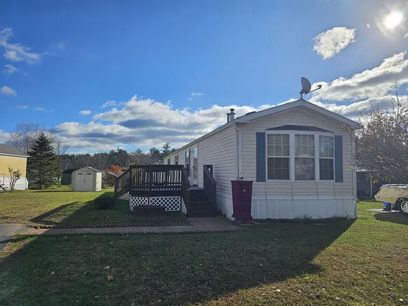 13 Duke Lane, Concord, NH 03303