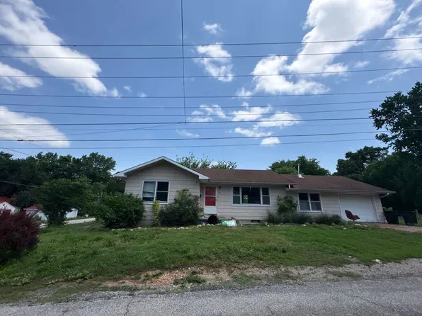 322 N 9th St, Thayer, MO 65791