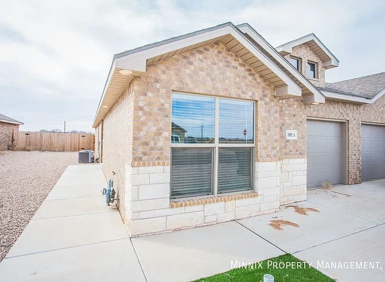 1924 Langford Ave #A — Photo 1