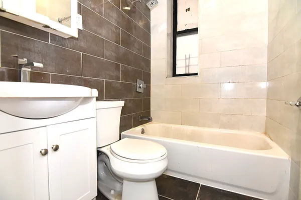 Rented by Compass | media 10