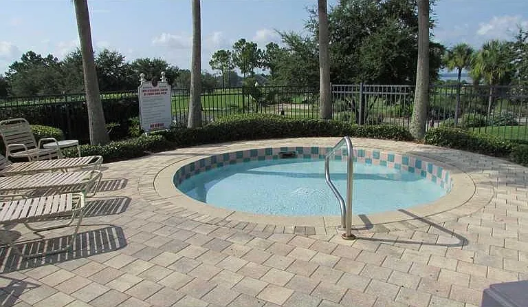 Community_Hot Tub