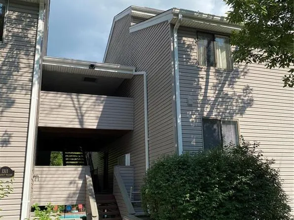 1311 Prospect Village Ln APT F, Ballwin, MO 63021