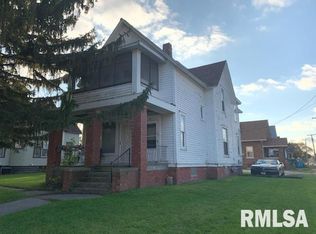 598 Maple Ave, Galesburg, IL 61401