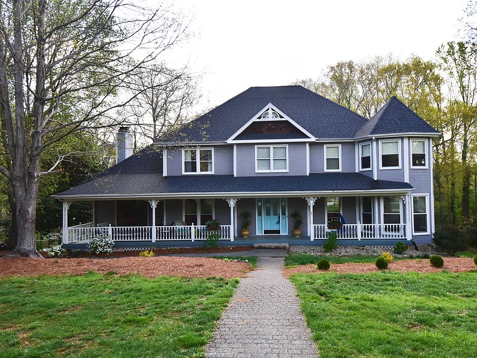 1st image of 321 Barrington Park Ln