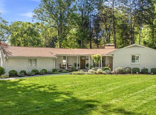 5715 Crestwood Dr, Knoxville, TN 37914