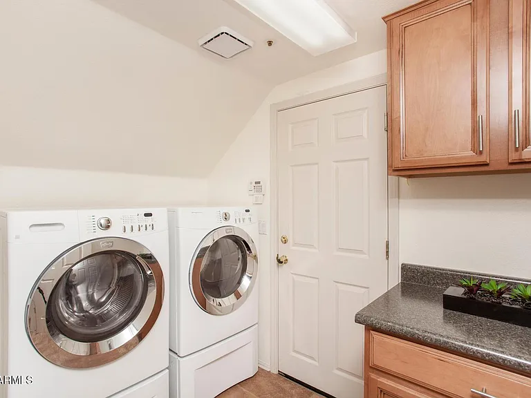 7771 E Foxmore Ln — Photo 11