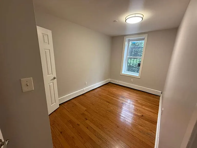 205 Monticello Ave #2E — Photo 6