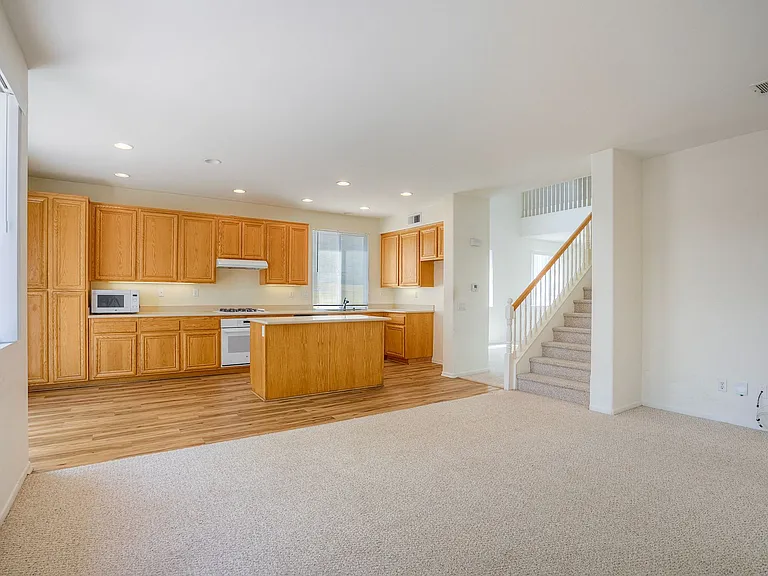 2938 W Canyon Ave W — Photo 15