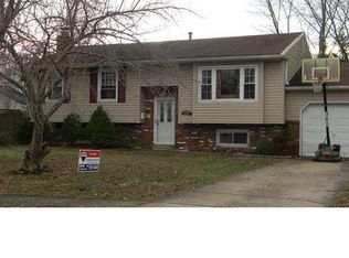 1641 Pin Oak Rd, Williamstown, NJ 08094