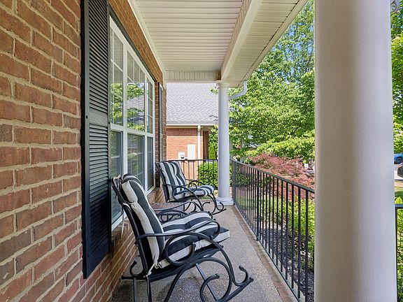 4th image of 6127 Brentwood Chase Dr