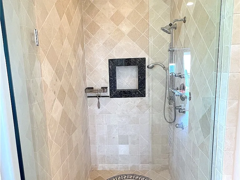 750 Bolsana Dr — Photo 36