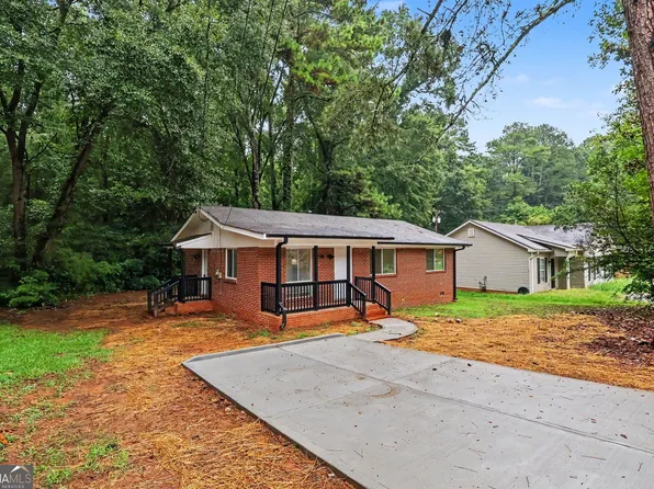 6186 Green Acres Dr SW, Covington, GA 30014