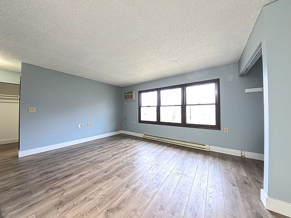 4th image of 505 Barclay St Unit 4