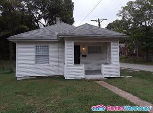 601 Carson Rd, Saint Louis, MO 63135